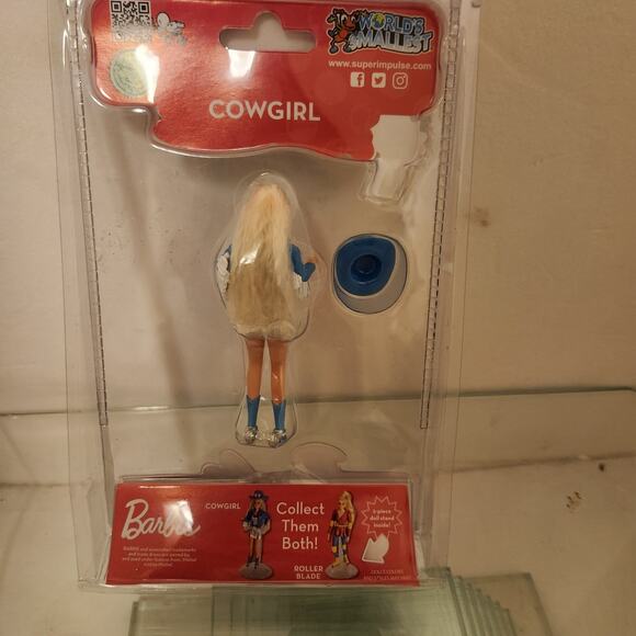NIP Barbie Cowgirl Worlds Smallest Action - Picture 4 of 6